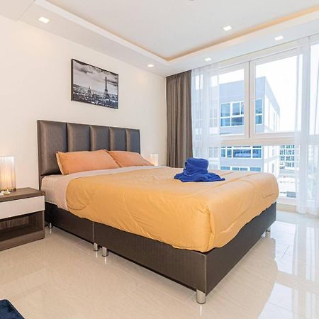 Grand Avenue By Fantasea Beach Pattaya Camera foto