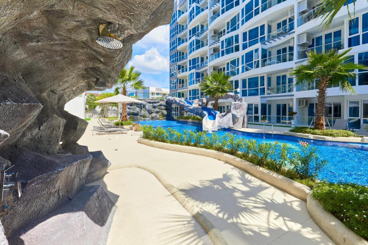 Grand Avenue By Fantasea Beach Pattaya Esterno foto